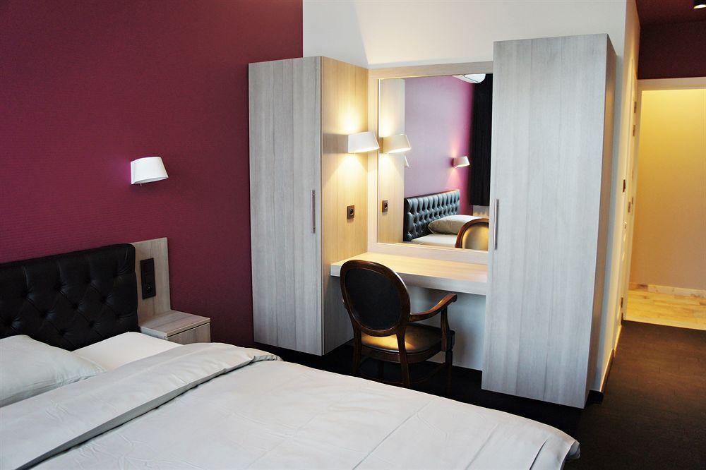 Belrom Hotel Sint-Truiden Exterior foto