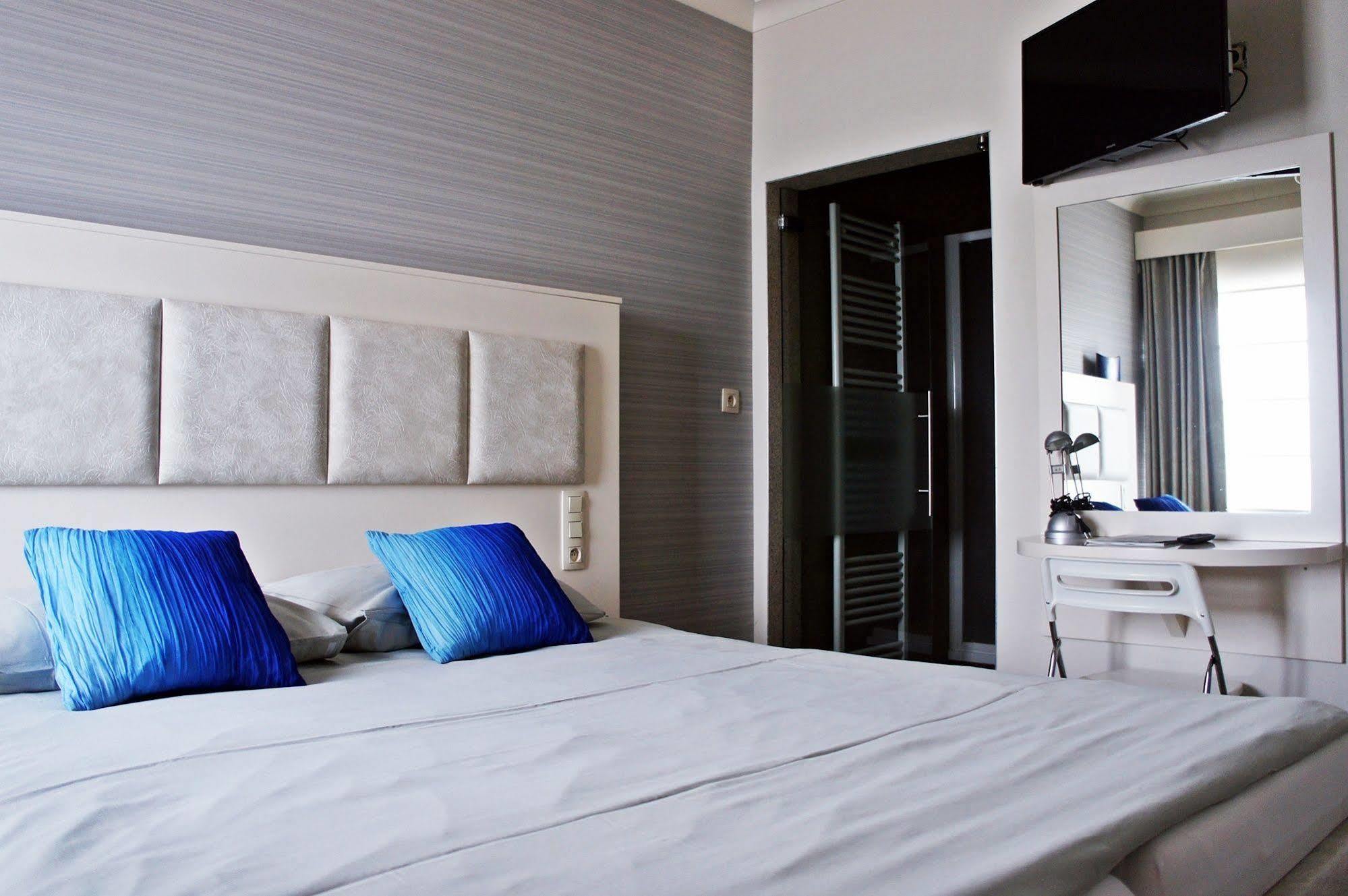 Belrom Hotel Sint-Truiden Exterior foto